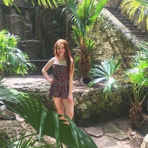 Meet your Posher, Avery